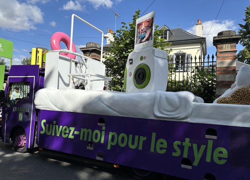 Sur la route du Tour, Ibis fait le buzz au sein de la caravane publicitaire 2