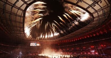 Une dernière danse pour les athlètes paralympiques au Stade de France 4